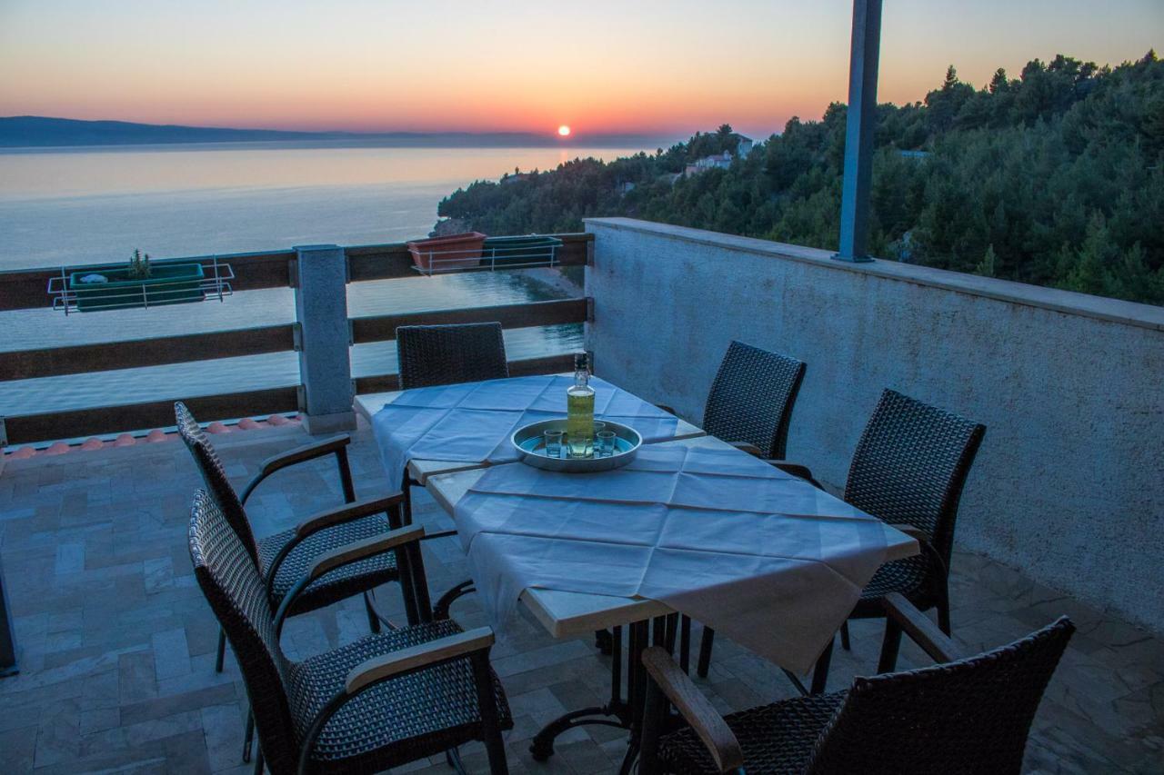 Leonarda Apartment Omis Exterior photo